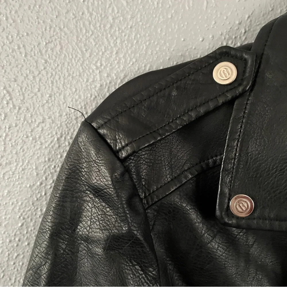 Bernardo Black Leather Motorcycle Moto Jacket Womens Size M - Picture 3 of 9